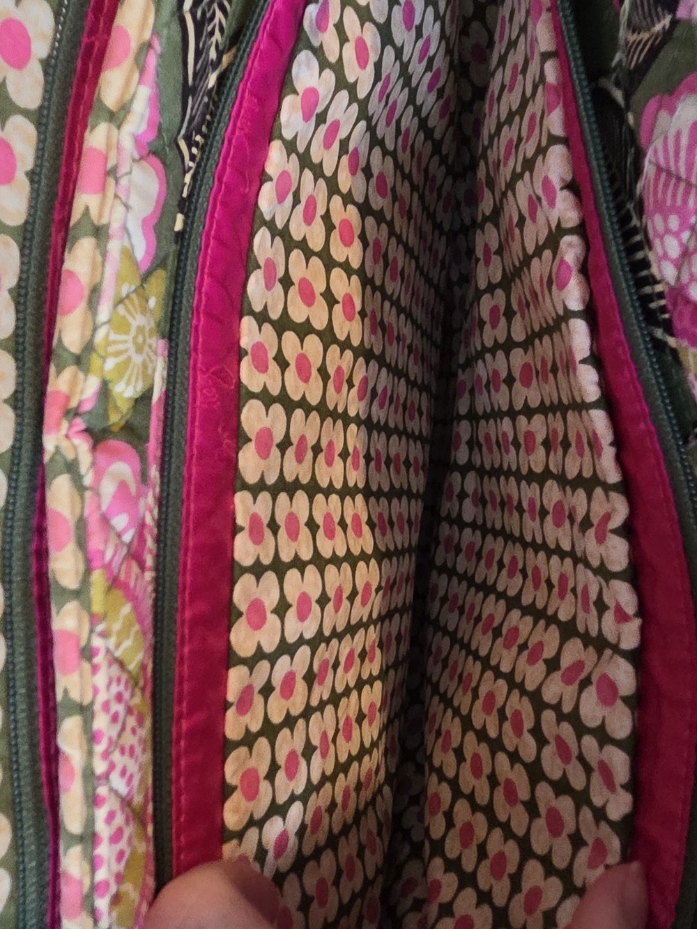 Vera Bradley Glenna Bag - Picture 5 of 12